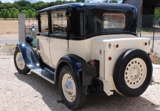 Citroën AC4F 1930 Beige et noire