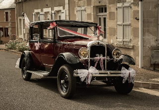 Citroën C4 1931 Rouge/noire