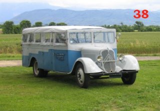 Autocar CITROËN 1945 bleu et gris
