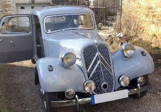 Citroën Traction 11BL 1953 Gris clair
