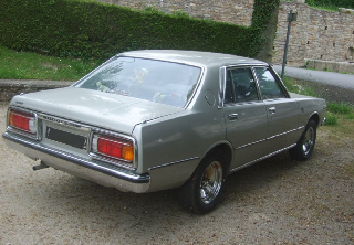 Datsun laurel 1977 grise