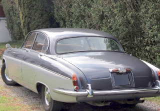 Jaguar Mark 10 1962 bi color