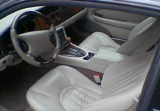 Jaguar XK8 1998 bleu