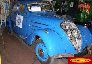Peugeot 302 berline luxe 1936 bleue