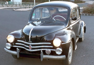 Renault 4 CV 1960 noir