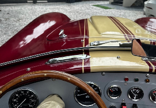 AC Cobra R  1977 Bordeaux 