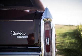Cadillac brougham Elegance 1991 bordeaux