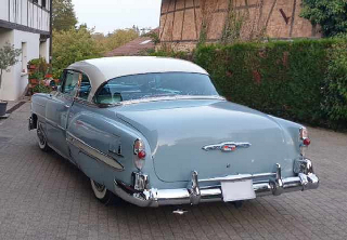 Chevrolet Bel air coupé  1953 bleu-blanc