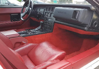 Chevrolet Corvette C4 1984 Blanche