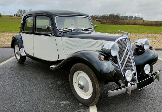 Citroën Traction 11 BL 1953 Noir et blanc