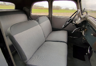 Citroën Traction 11 BL 1953 Noir et blanc