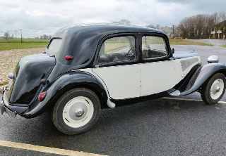 Citroën Traction 11 BL 1953 Noir et blanc