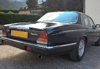 Daimler double six 2001 noir bleuté