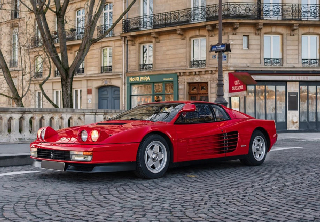 Ferrari testarossa 1984 rouge