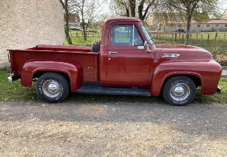 Ford F100 1953 Bordeaux
