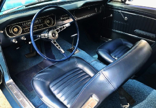 Ford Mustang 1965 bleu