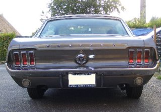 Ford Mustang 1967 Grise Toit noir