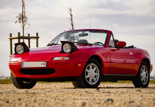 Mazda  Miata  MX5  1990 rouge