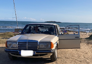 Mercedes Benz W123 300D 1977 Blanc crème