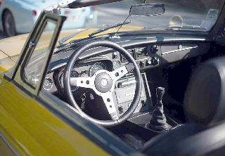 Mg B 1978 Inca Yellow