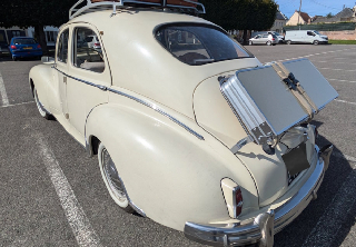 Peugeot 203 1960 beige