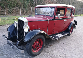 Renault Monaquatre 1933 Rouge et noir
